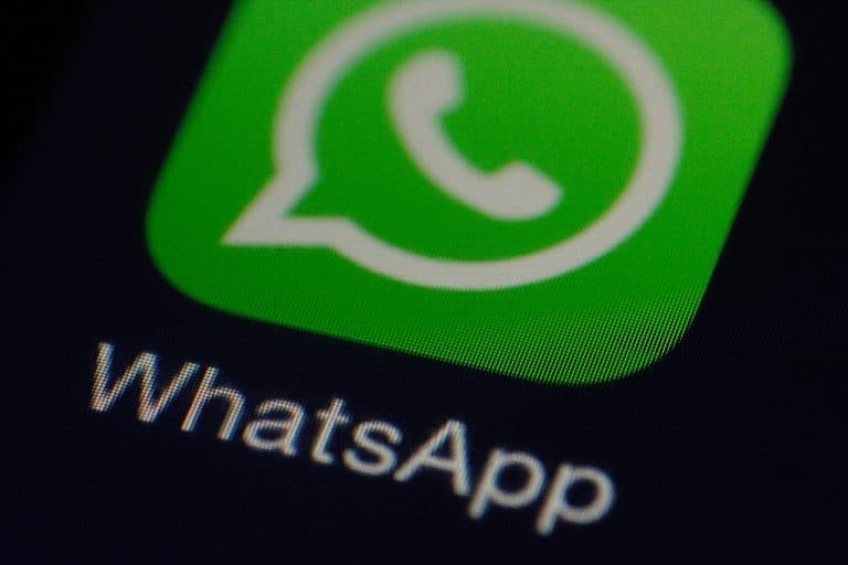 WhatsApp ajoute plus de couleurs au mode sombre