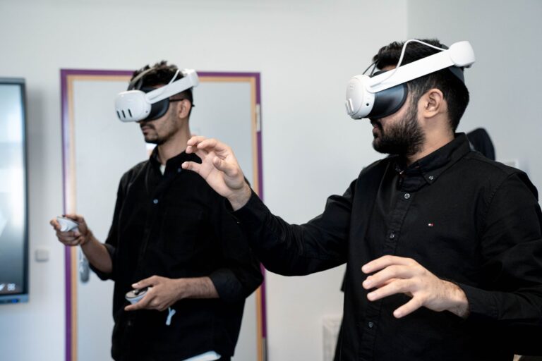 Les geeks sont-ils obsédés par la réalité virtuelle, la modélisation interactive et les mondes virtuels autonomes ?