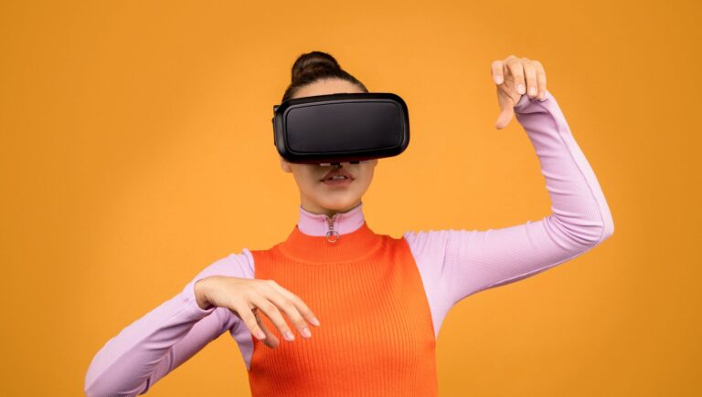 Les geeks sont-ils attirés par les expériences sensorielles enrichies, les interactions collaboratives et les mondes numériques évolutifs ?