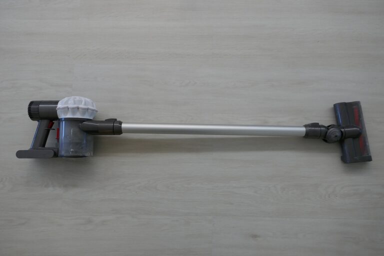 Dyson V12 Detect Slim Absolute à 449 € chez Boulanger, 200 € de moins